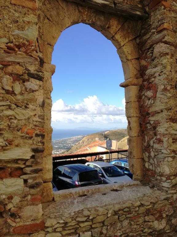 Appartamenti Vacanze Mareemare Capo dʼOrlando エクステリア 写真