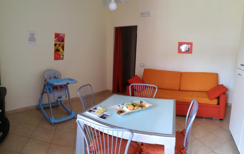 Appartamenti Vacanze Mareemare Capo dʼOrlando エクステリア 写真