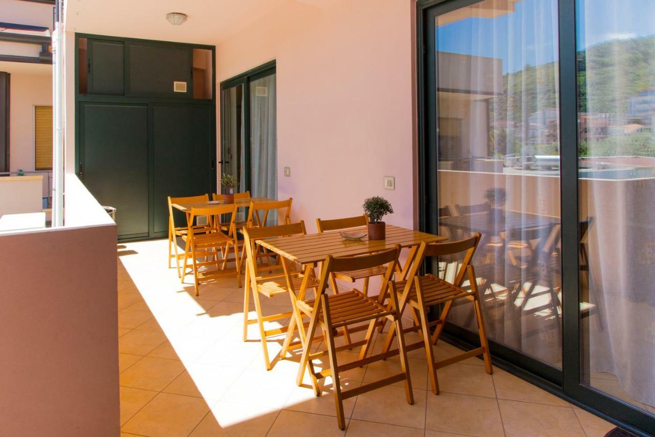 Appartamenti Vacanze Mareemare Capo dʼOrlando エクステリア 写真